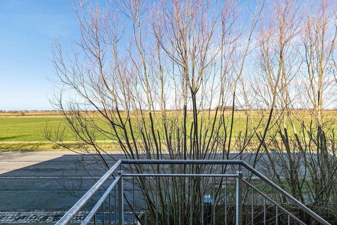 Ganzes Studio, Ferienwohnung 'Hühnerhort' mit Gemeinschaftsterrasse, Garten und Wi-Fi in Sankt Annen, Halbinsel Eiderstedt
