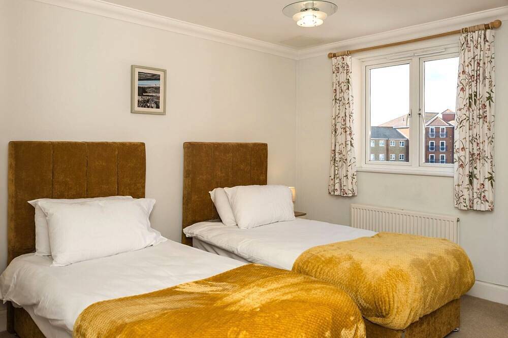 Apartamento entero, Harbour Hideaway - great views & flexible beds in Eastbourne, Sussex Oriental