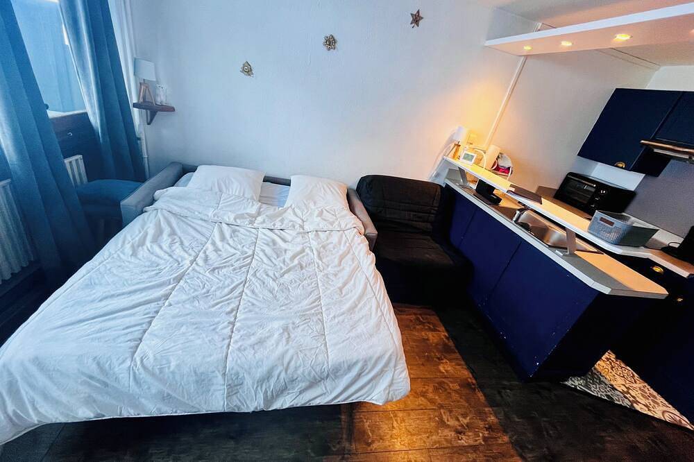 Appartement entier, Studio 4/5 personnes aux pieds des pistes in La Mongie, Bagnères-de-Bigorre