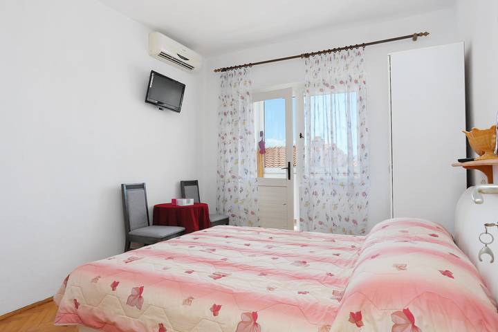 Apartament wakacyjny dla 2 osób, z balkon/ taras w Brist