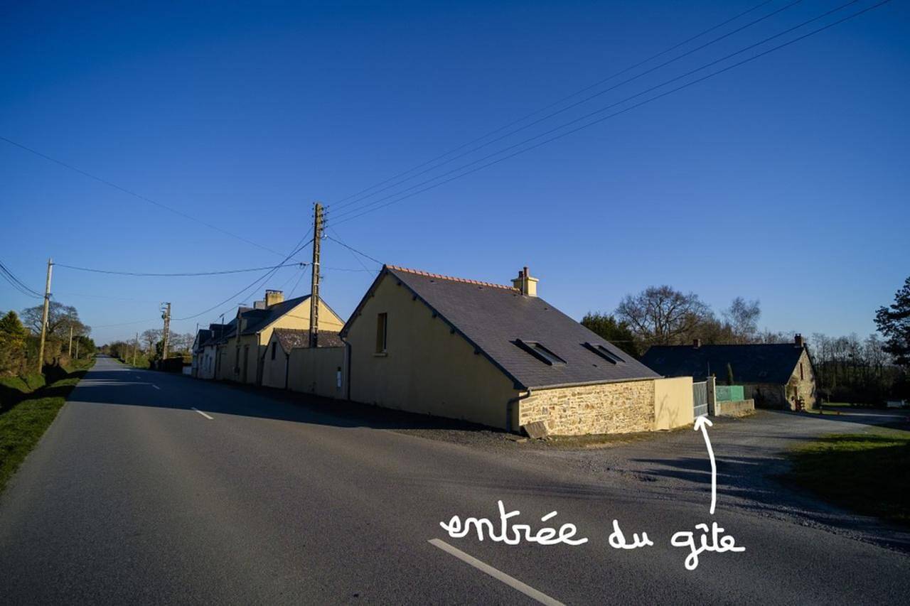 Landhaus 'Gîte Des Huttes' mit privater Terrasse, privatem Garten und Wlan in Bain-de-Bretagne, Redon und Umgebung