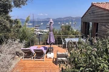 Cottage pour 2 personnes, avec jardin et terrasse dans La Madrague