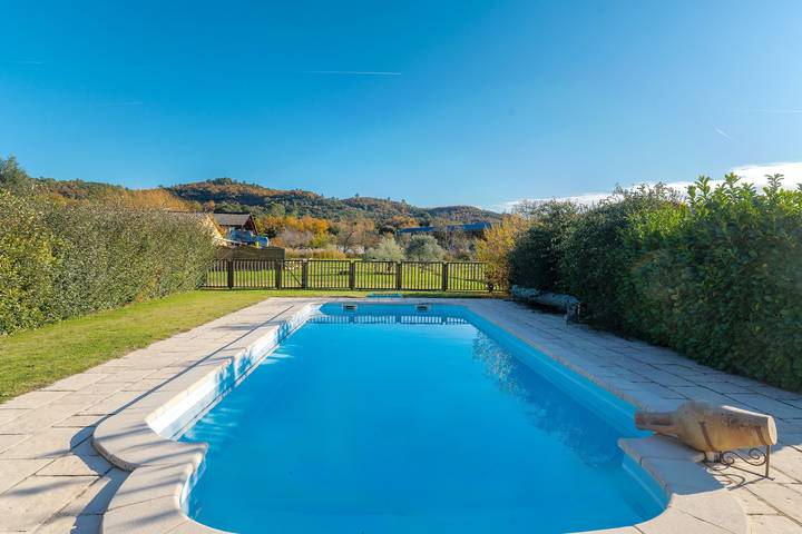 Maison de vacances pour 4 personnes, avec jardin à Gréoux-les-Bains