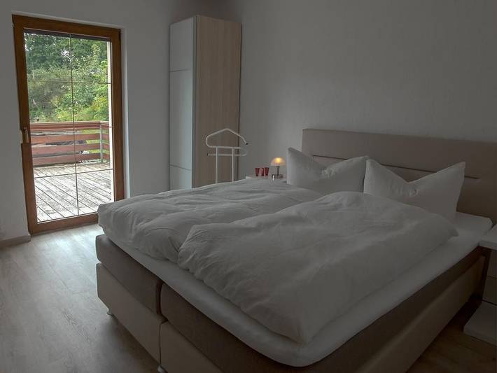 Ferienwohnung für 2 Personen, mit Terrasse und Garten sowie Ausblick in Bad Elster - 4