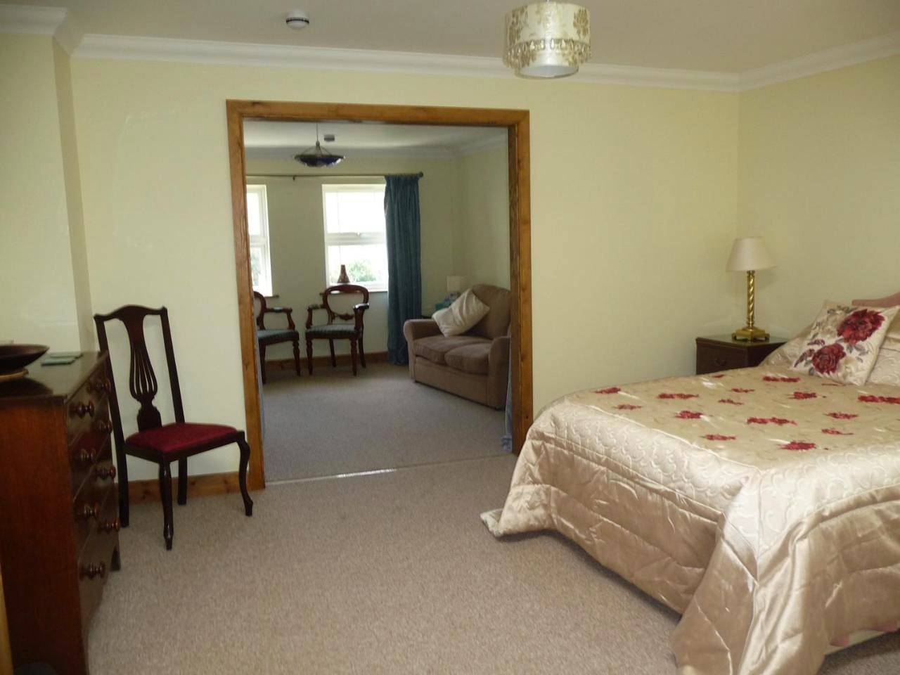 Ivy Hall in Wootton Bridge, Isle of Wight