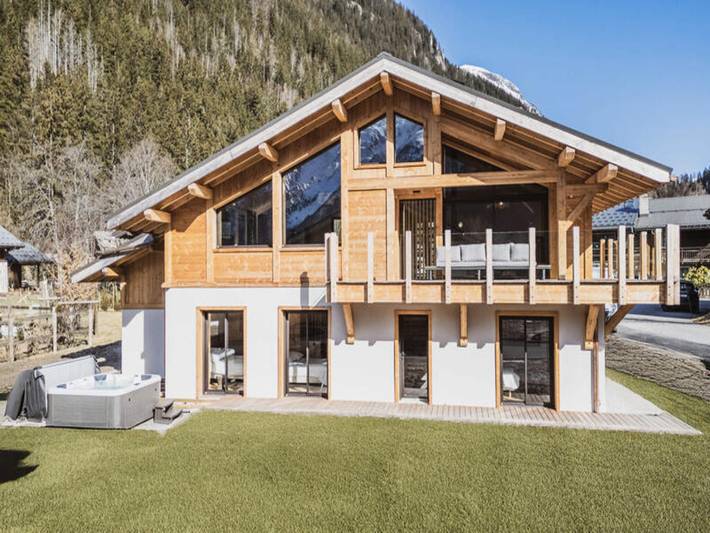 Appartement de vacances pour 10 personnes, avec Balcon et Terrasse ainsi que Jacuzzi et Jardin à Chamonix-Mont-Blanc