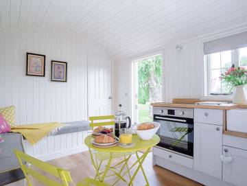 Glamping for 2 People in Harborough, Midlands, Photo 3