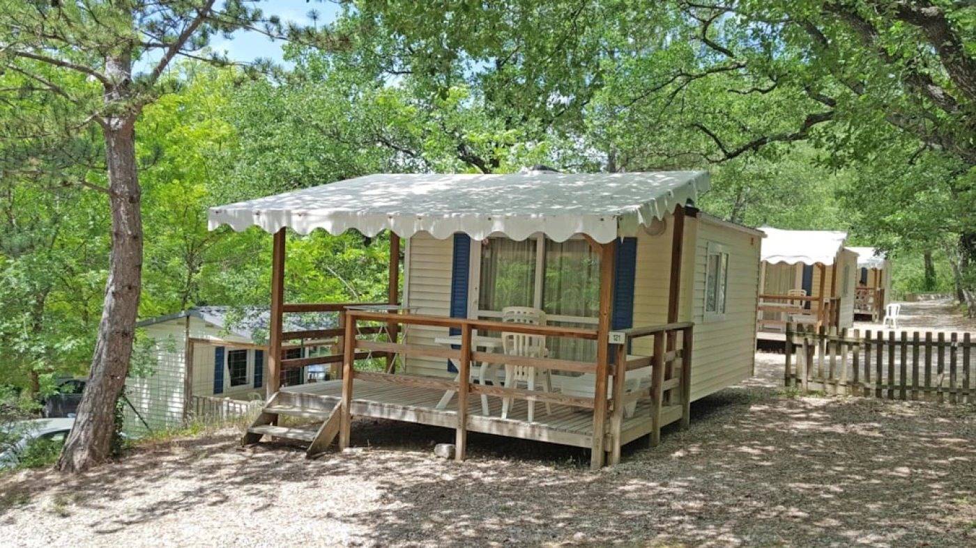 Zecamping 3 étoiles - animaux acceptés mobil-home Tv 17m2 in Moustiers-Sainte-Marie, Verdon Regional Natural Park