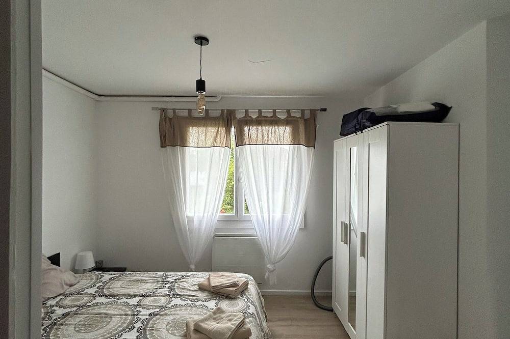 Appartement indépendant dans maison de campagne in Lezoux, Région de Thiers