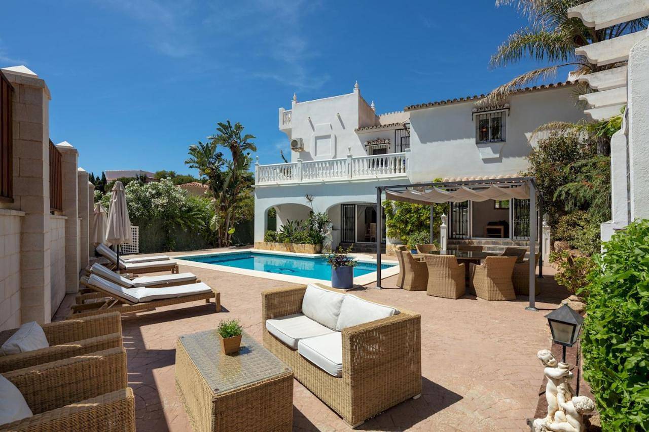 Villa in Playa El Bombo, Mijas