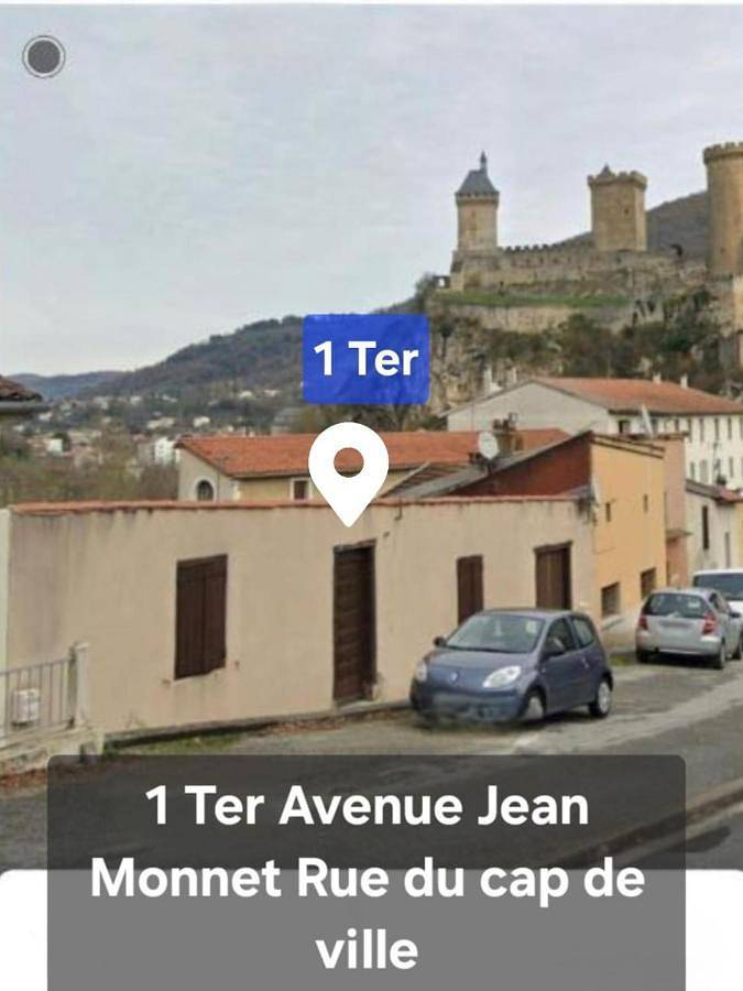 Appartement entier, Grand T3 Wifi 2 chambres 82m2 centre Foix stationnement devant le logement in Foix, Ariège