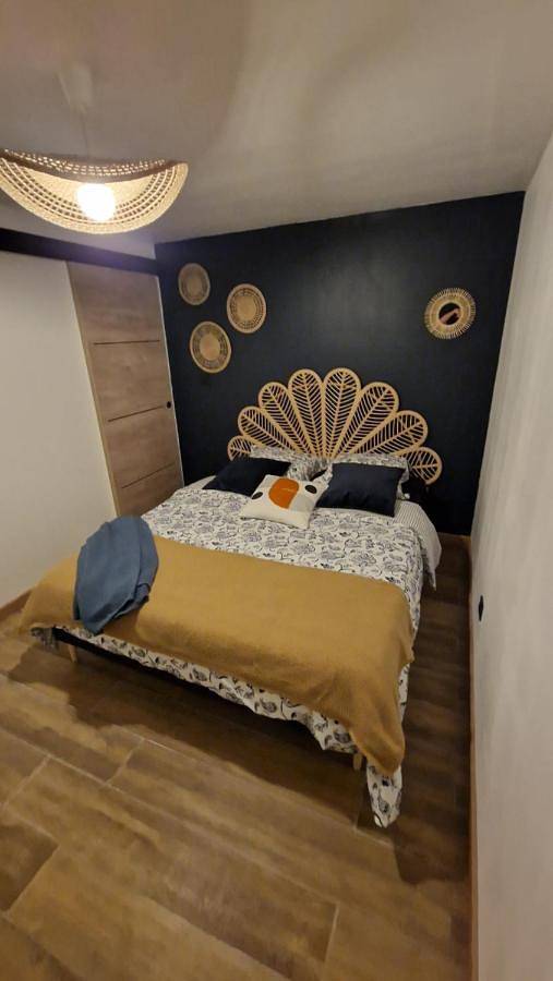 Gîte pour 6 personnes, avec Jacuzzi et Terrasse ainsi que Jardin et Vue à Carnoux-en-Provence - 3