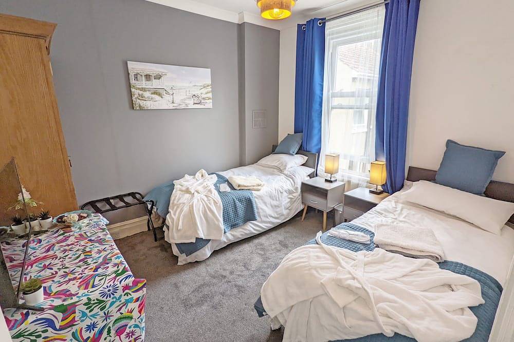 No. Five - Worthing  - sleeps 6 guests  in 2 bedrooms in Worthing, West Sussex