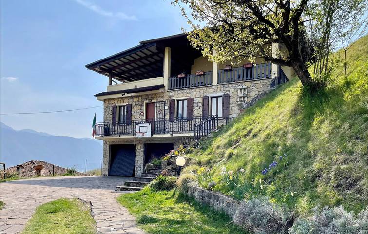 Ferienwohnung für 5 Personen, mit Garten und Seeblick am Idrosee