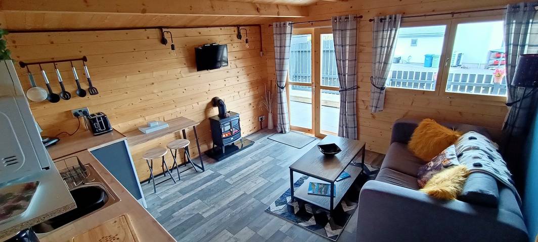 Gîte pour 2 personnes, avec terrasse, adapté aux familles à Fort Augustus - 3