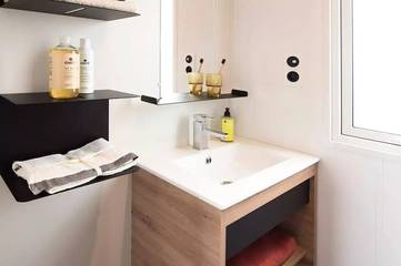 Camping pour 8 Personnes dans Sanguinet, Côte d’Argent, Photo 3