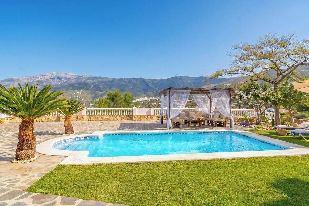 Casa vacanza a Cómpeta a partire da 200€ a notte