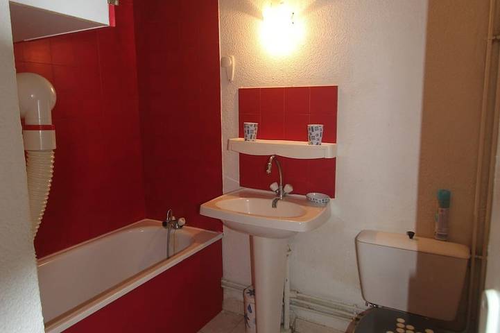 Location de vacances pour 5 personnes, avec jardin et terrasse dans Plage de l'Amélie - 4