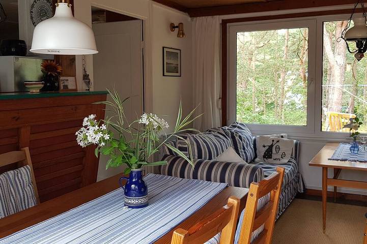 Gemütliches Ferienhaus auf Idyllischem Waldgrundstück, 100 m bis zur Ostsee in Zempin, Usedomer Norden