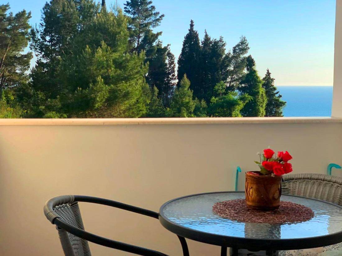 Geheel appartement, Comfort Apartment with Sea view & Pino in Ulcinj, Opština Ulcinj