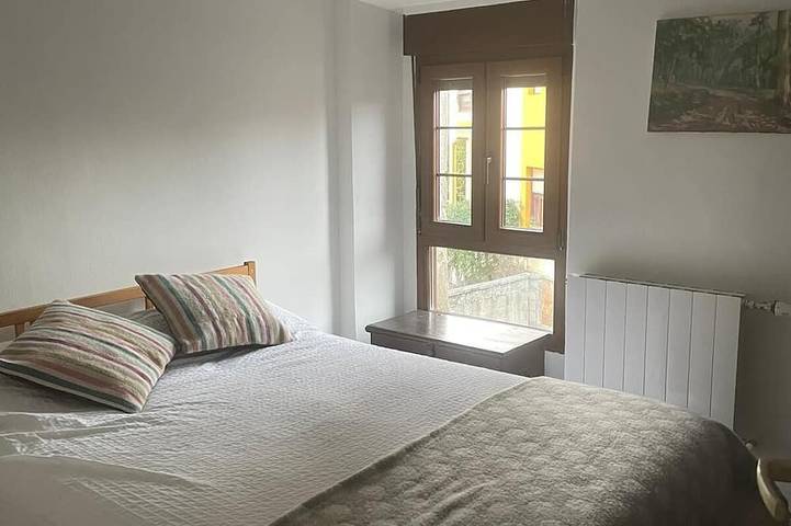 Authentic family home facing Pics d'Europe - beaches 5 min away in Alfoz de Lloredo, Cantabrian Coast