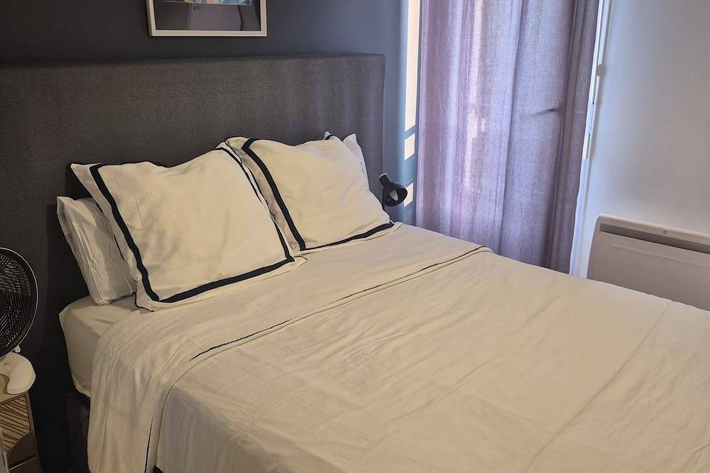 Appartement entier, Hâvre de paix climatisé, 2 pièces à 2 pas de Paris in Choisy-le-Roi, Val-de-Marne