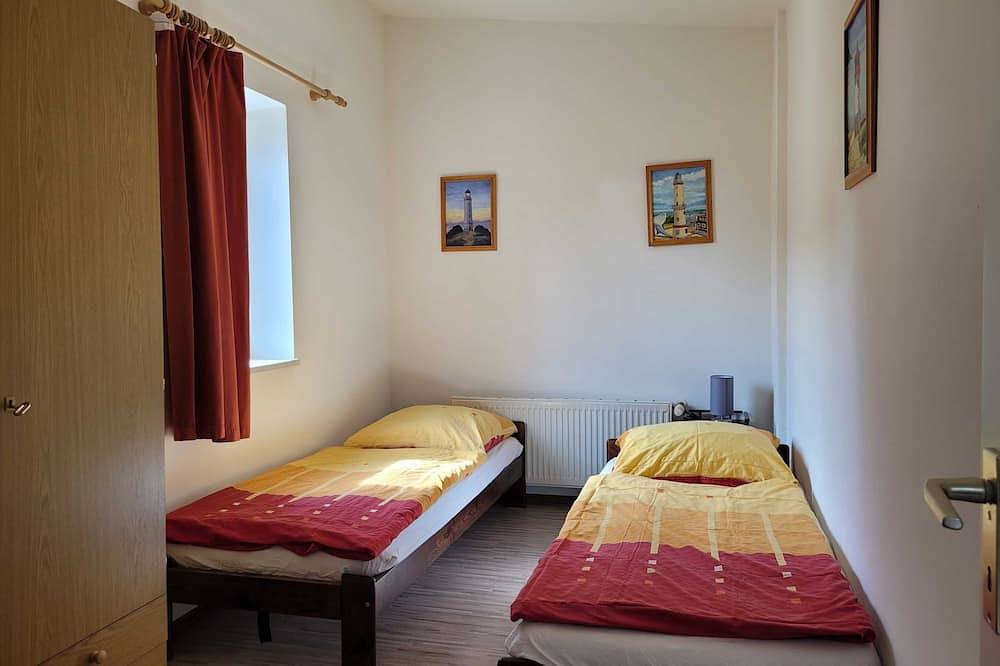Entire apartment, Vacation apartment 04 - Ferienwohnungen Früchtenicht in Ocenarium Stralsund, Stralsund