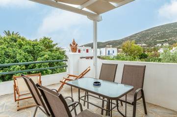 Gîte pour 4 personnes, avec jardin et balcon dans Platis Gialos Sifnos