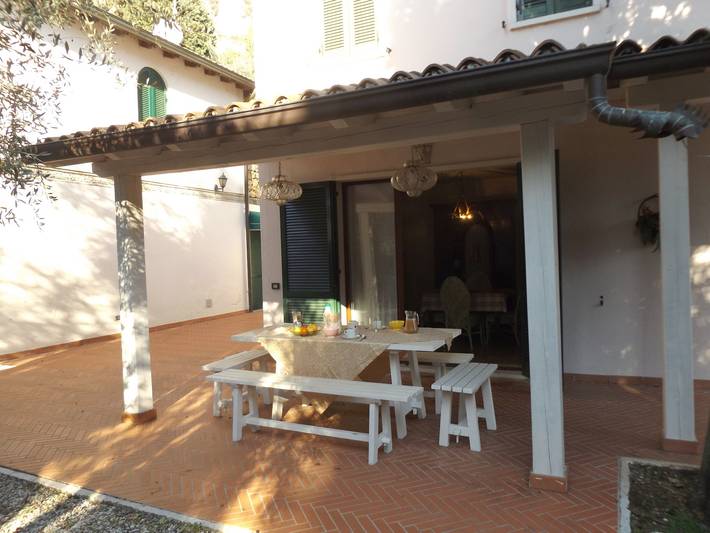 Mediterranean Villa near the Beach with Terrace and Pool in Corno (Garda), Garda