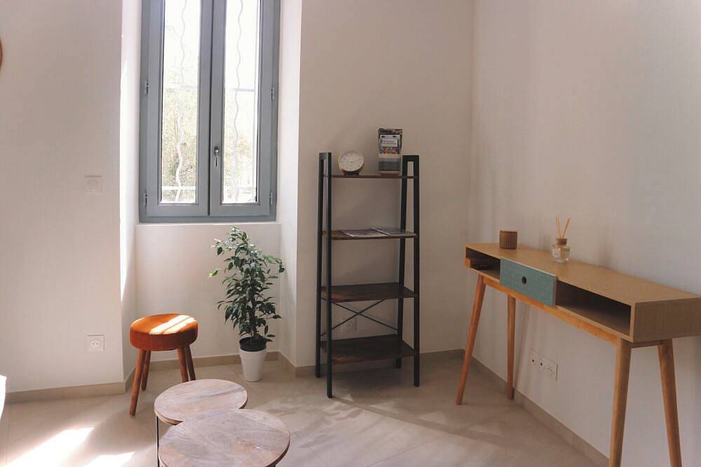 Apartamento entero, Renovated T2 apartment in the heart of Suze-la-Rousse in Suze-la-Rousse, Región de Nyons