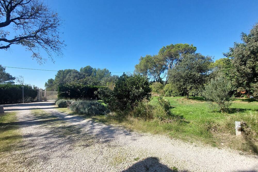 Maisonnette L'olivier du Luberon in Lauris, Parc naturel régional du Luberon