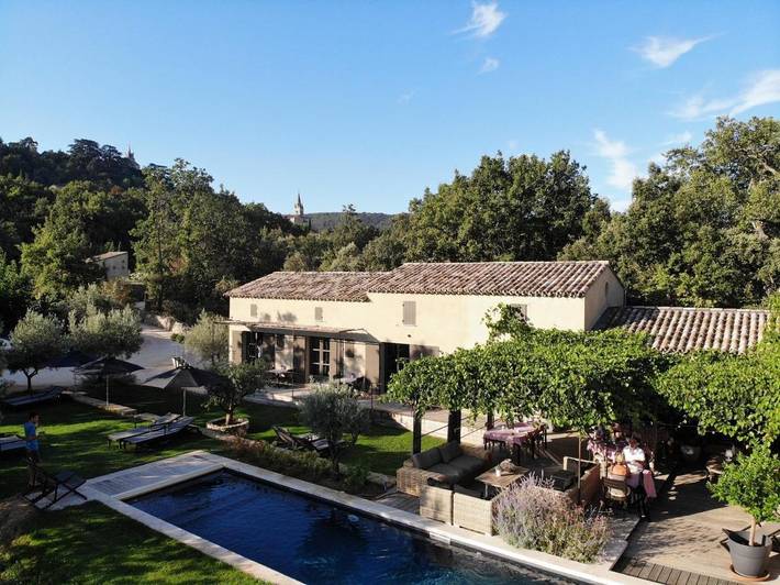 Chambre d’hôte pour 2 personnes, avec Terrasse et Jardin ainsi que Piscine et Vue dans le Luberon