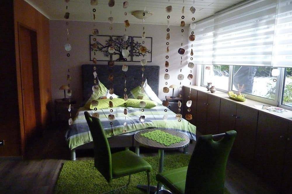 Ganze Wohnung, Ferienwohnung Schwamborn - 2-Bett-Ferienwohnung, Studio in Zülpich, Eifel (Nordrhein-Westfalen)