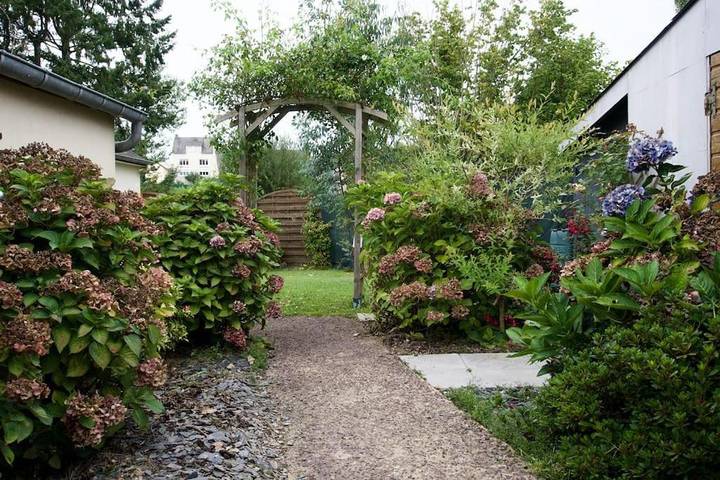 Gîte pour 6 personnes, avec terrasse à Saint-Caradec