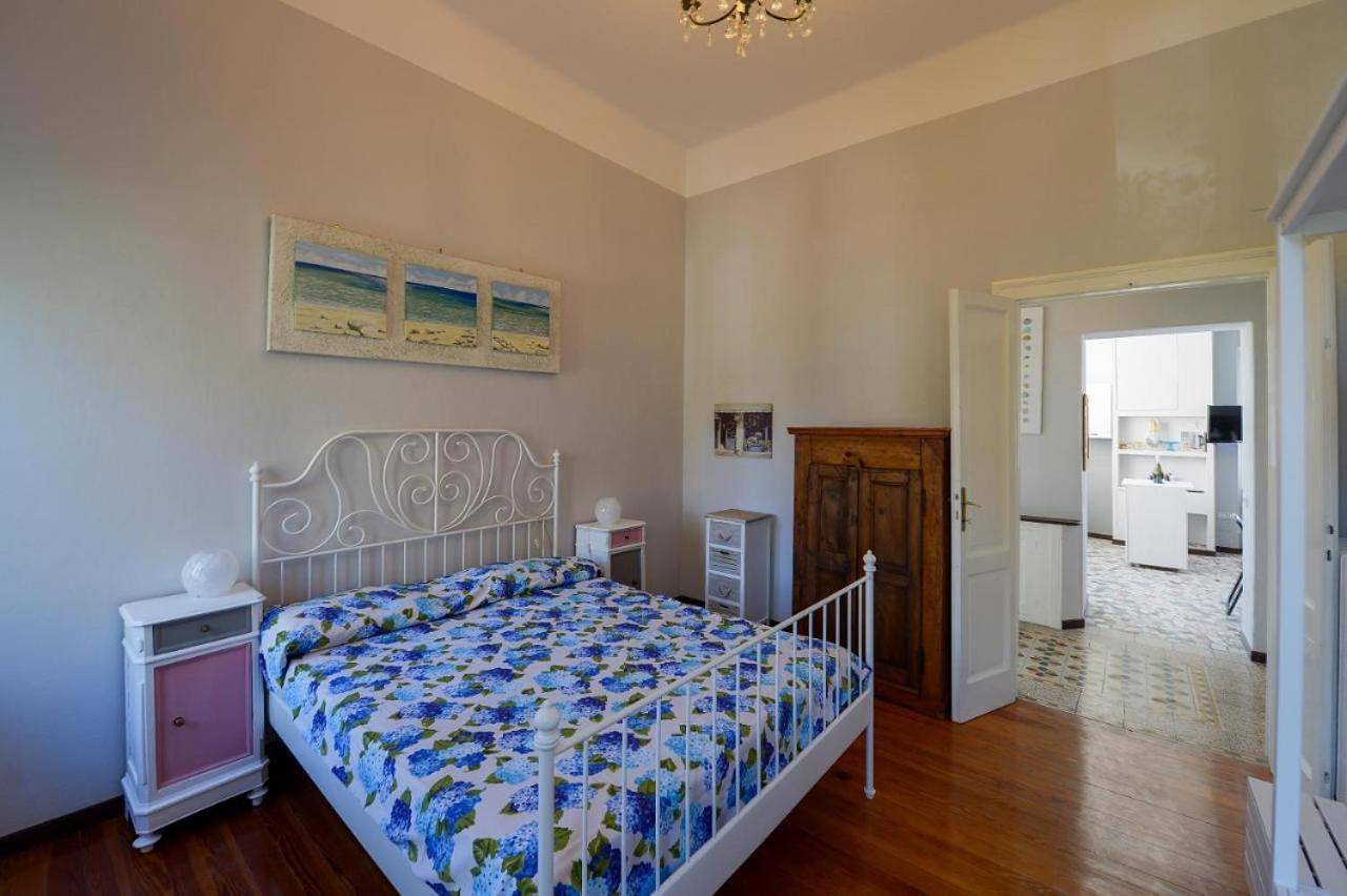 Your Dream on Lake Maggiore: Historic House e Private Jacuzzi in Stresa, Comune di Stresa
