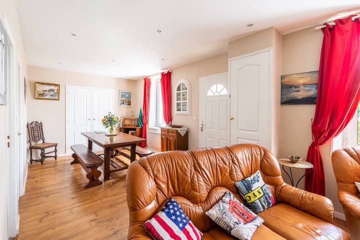 Location de vacances pour 6 personnes, avec terrasse à Rostrenen - 2