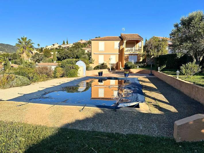 Villa pour 8 personnes, avec Piscine à La Londe-les-Maures - 3