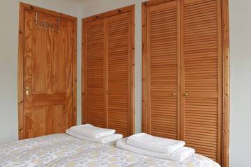 Log Cabin for 4 People in Falkirk, Scotland, Photo 2
