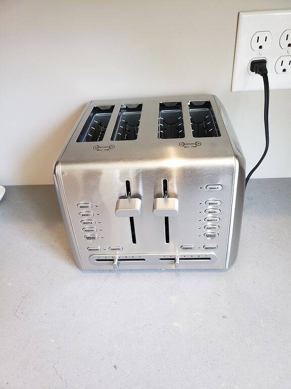 Fully Renovated rural cottage in the perfect spot! in Seneca Lake