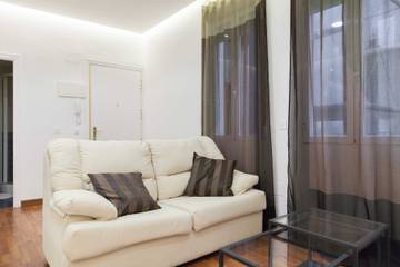Estudio para 3 Personas en Malasaña, Madrid, Foto 2