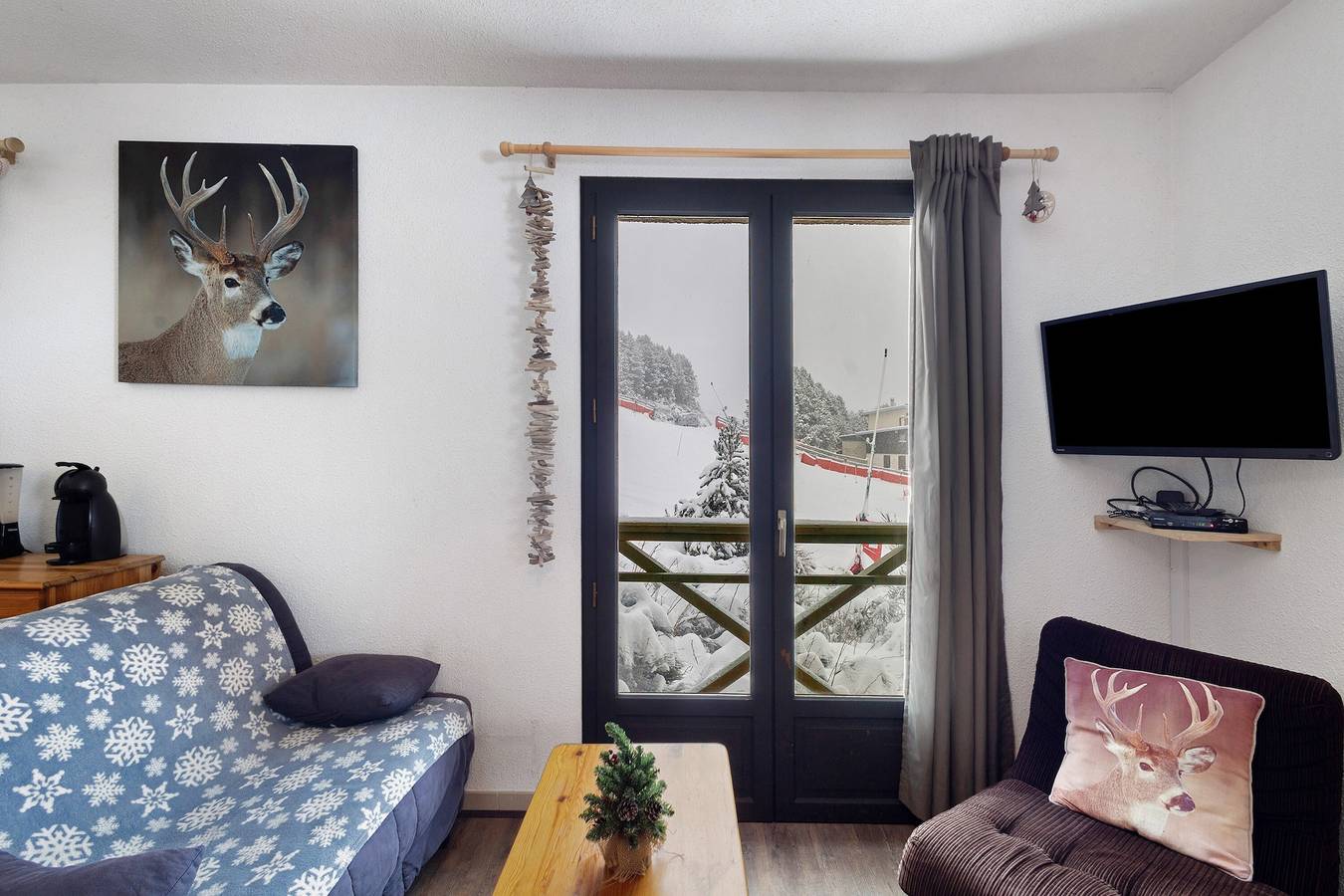 Appartamento intero, Appartamento 'Capcir' con vista sulle montagne, terrazza condivisa e Wi-Fi in Les Angles, Parco naturale regionale dei Pirenei catalani
