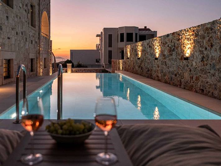 Ferienhaus für 10 Personen, mit Pool und Garten