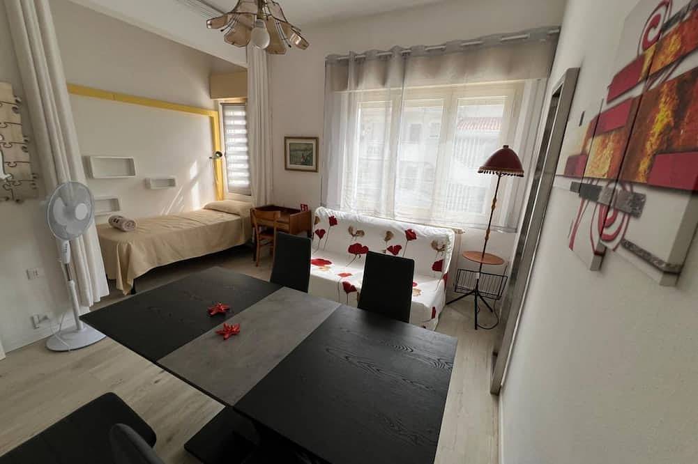 Entire apartment, Guesthost - Villa Augusta in Cervia, Ravenna Province