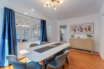 Vacation Home for 8 Guests in Miami, Florida, Picture 4