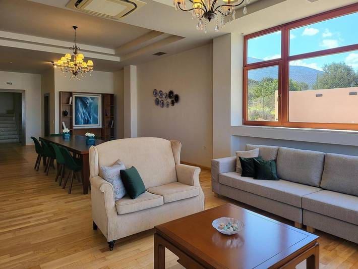 Villa voor 8 personen, met zwembad en balkon, kindvriendelijk in Chersonissos