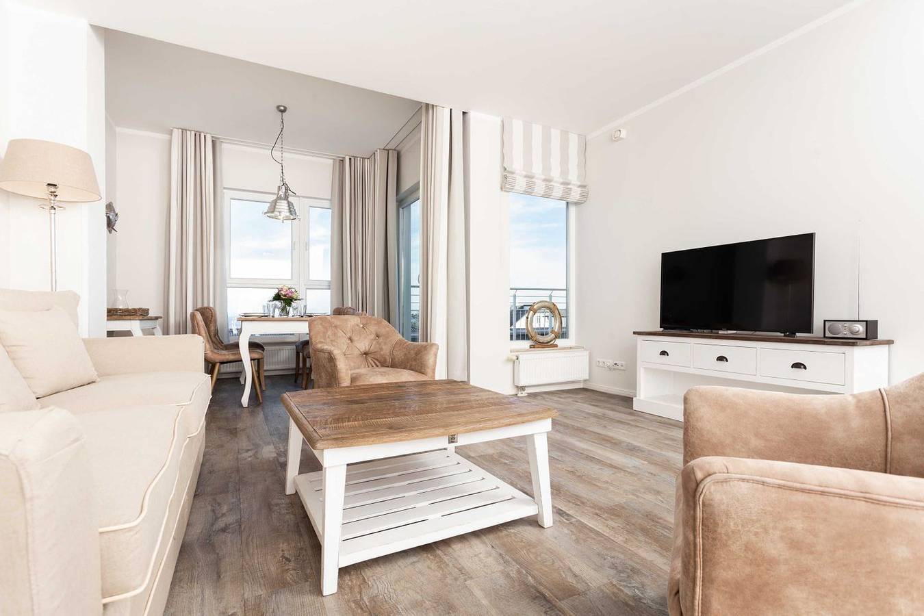 Apartamento entero, Moderne Ferienwohnung in Strandnähe mit Meerblick, Sauna, Fitnessraum, Fahrstuhl in Ostseebad Binz, Binz