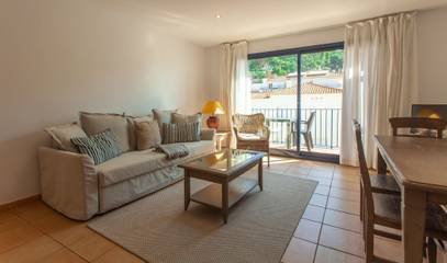 Holiday Rental for 8 People in Cala d'Aiguadolça (Palafrugell), Palafrugell, Photo 4