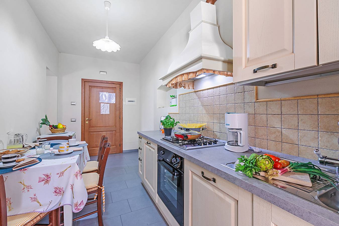 Ganze Wohnung, Great Panoramic View Pino Pool&Relax in Lamporecchio, Pistoia Provinz