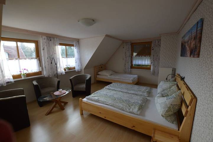 Ferienhaus für 9 Personen, mit Balkon und Sauna sowie Garten in Thale - 2