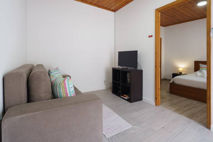 Casa Flor de Laranjeira: Casa Vacacional con Terraza Compartida, Wi-Fi y Aire Acondicionado in Isla de San Miguel, Faial da Terra